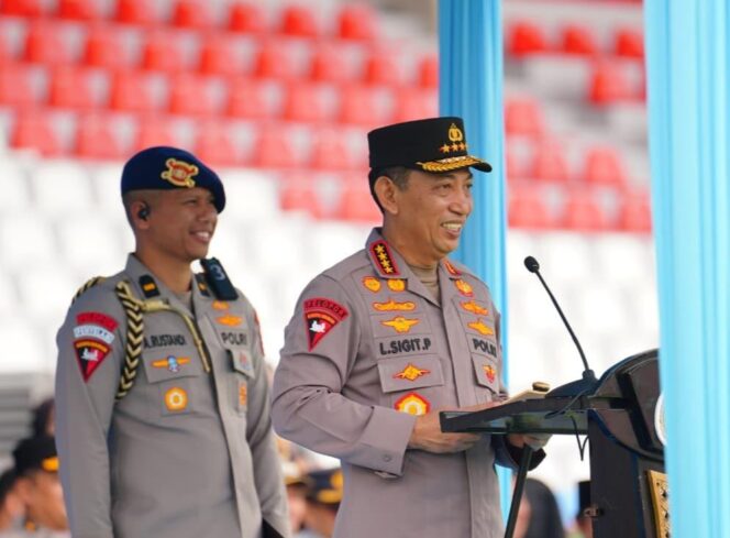 
					Kapolri ; Jenderal Polisi Listyo Sigit Prabowo