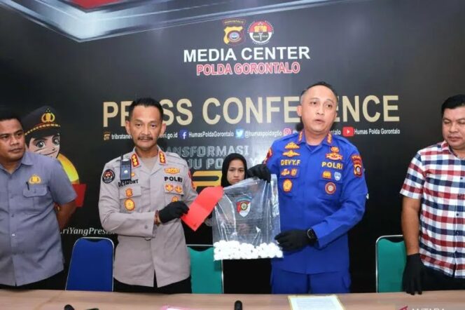 
					1,9 Ton Sianida Gagal Diselundupkan, Jejak Jaringan Lintas Negara Terbongkar di Gorontalo