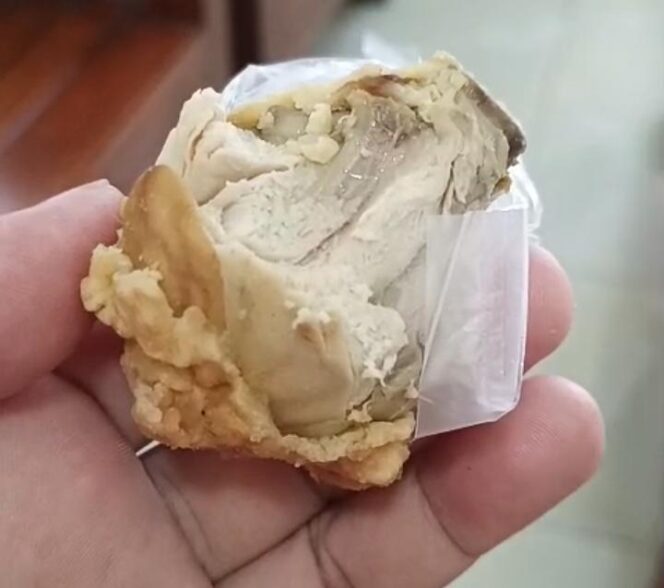 
					Keluhan Makanan MBG Diduga Berbau Muncul di Gandus, Warga Desak Evaluasi Distribusi dan Pengawasan
