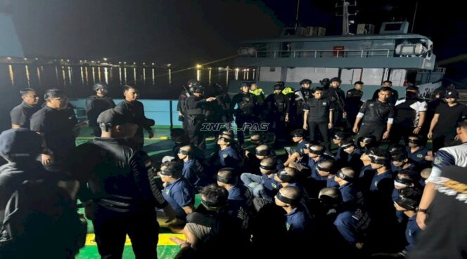 
					40 Narapidana Risiko Tinggi dari Palembang Dipindahkan ke Nusakambangan, Ditjenpas Tegaskan Perang terhadap Narkoba dan HP Ilegal
