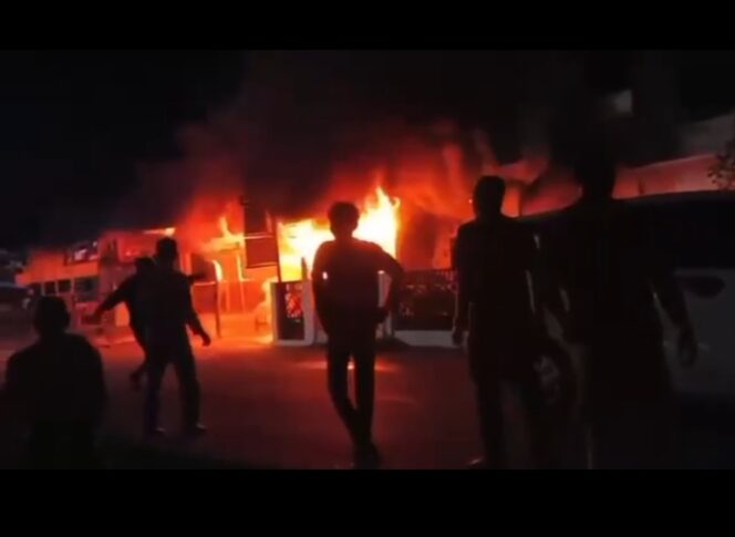 
					Rumah Warga di Woyla Timur Aceh Barat Ludes Terbakar, Diduga Akibat Korsleting Listrik