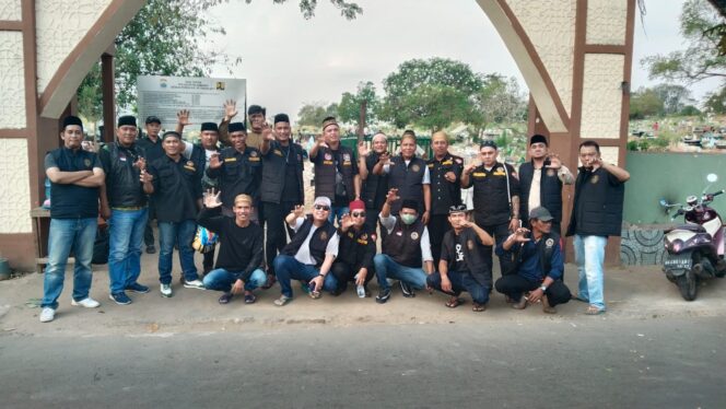 
					Forum Cakar Sriwijaya Tunjukkan Solidaritas, Antar Orang Tua Anggota Satgas ke Peristirahatan Terakhir
