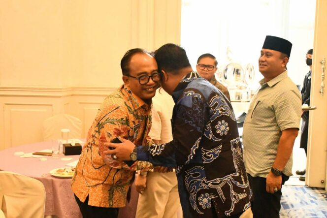 
					Wakil Bupati Samosir Ariston Hadiri Pertemuan ASWAKADA, Perkuat Sinergi Wakil Kepala Daerah Se-Sumatera Utara