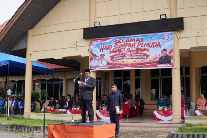 
					Kobarkan Semangat Sumpah Pemuda ke-98, Bupati Aceh Singkil Ajak Generasi Muda Berani Berkarya dan Mengukir Masa Depan